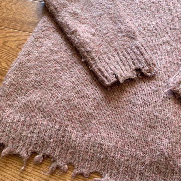 Kerisma Pink Distressed Hem Sweater size M/L - Picture 4 of 5